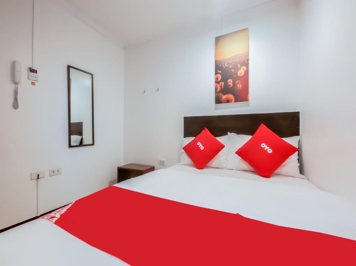 Super Oyo 856 City Stay Inns Slex Makati Pasay Esterno foto