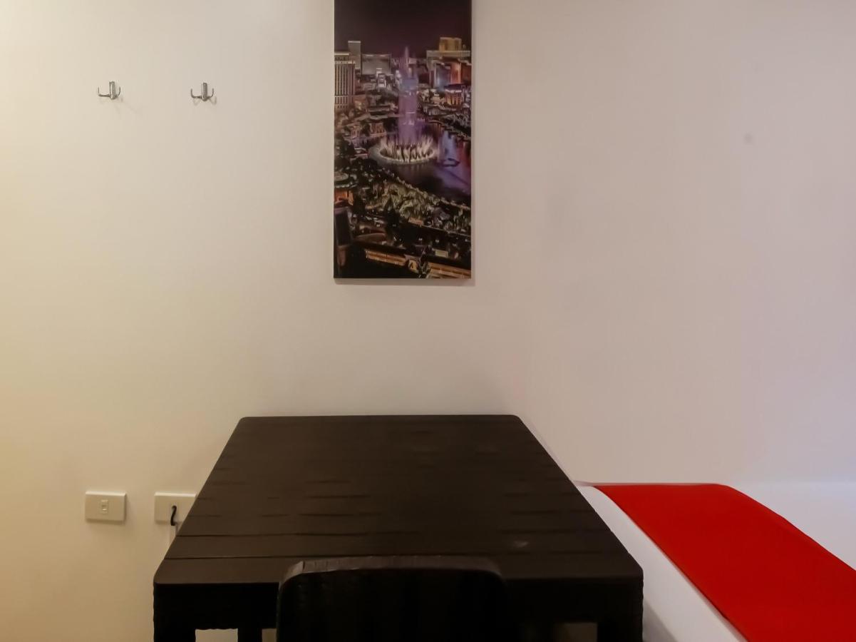 Super Oyo 856 City Stay Inns Slex Makati Pasay Esterno foto